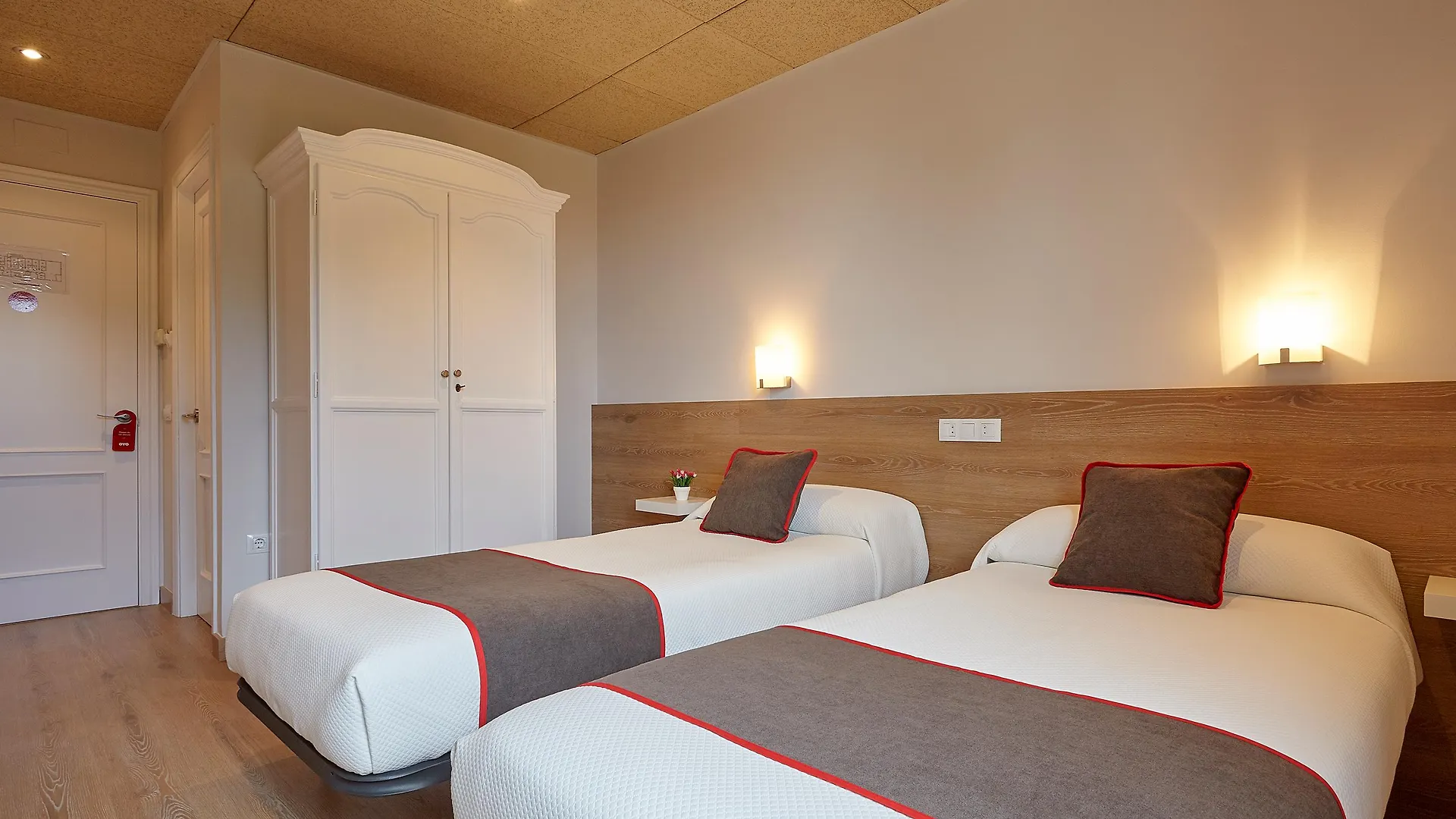 Hostal Nobadis By Vivere Stays Cervera  Spain