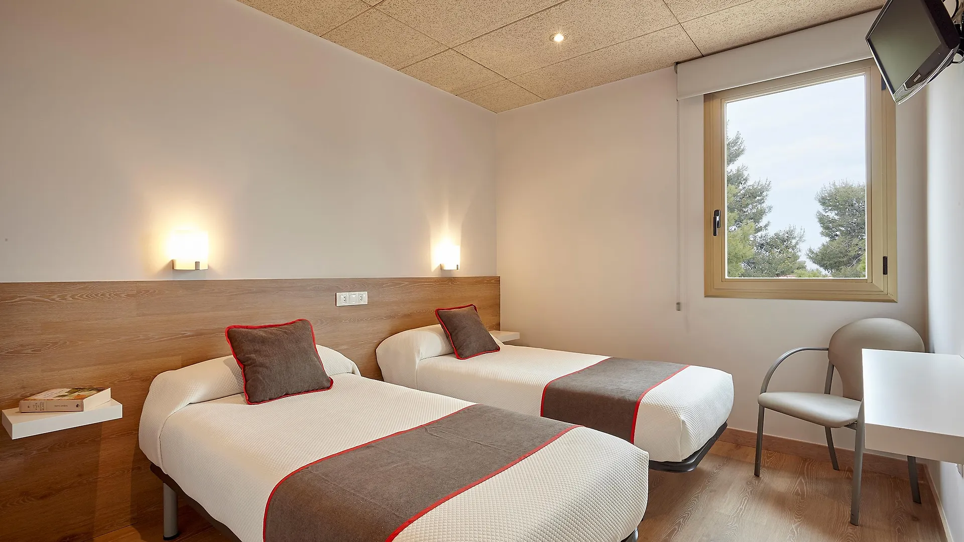 Inn Hostal Nobadis By Vivere Stays Cervera